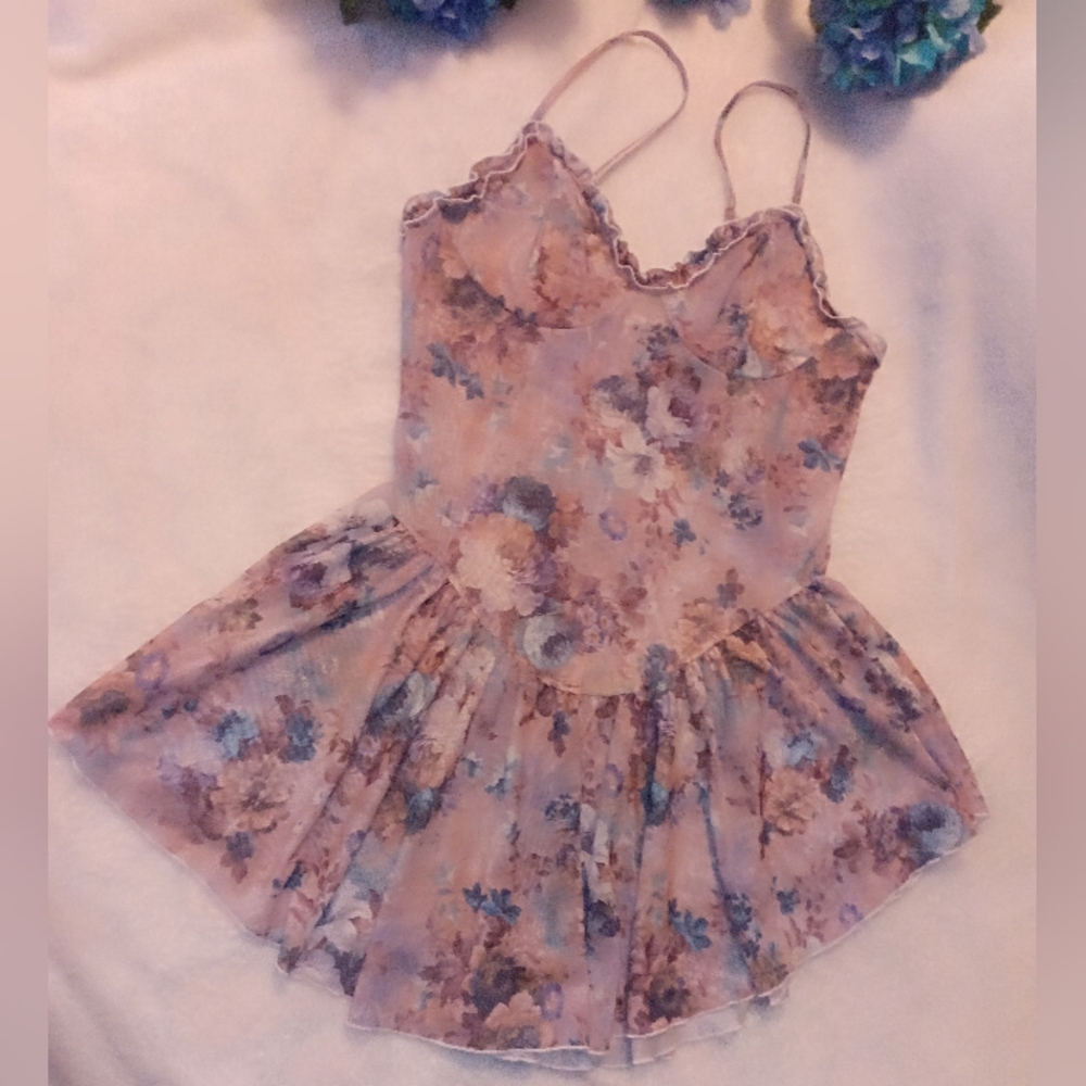 **NWOT** Floral (Sheer) Nighty 👗 🌺 - Picture 9 of 15